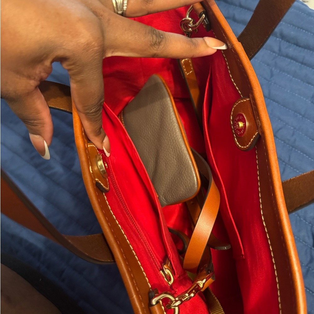 Elegant Leather Tote Bag